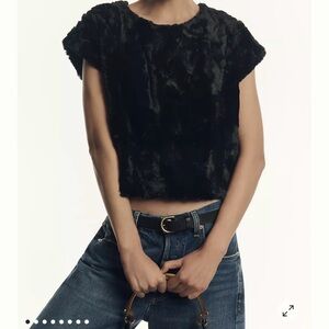 ELEGANT Faux Fur Tee